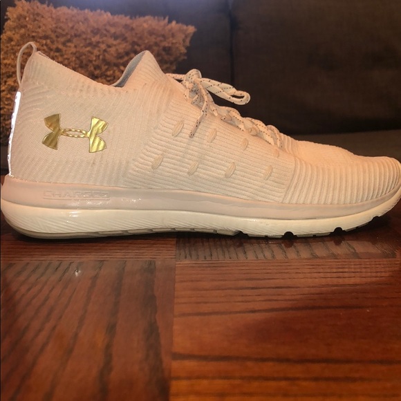 Under Armour Other - Size 12 UA Slingflex rise